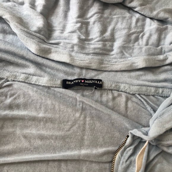 SOLD!!! Brandy Melville thin and soft hoodie zip - Picture 2 of 3